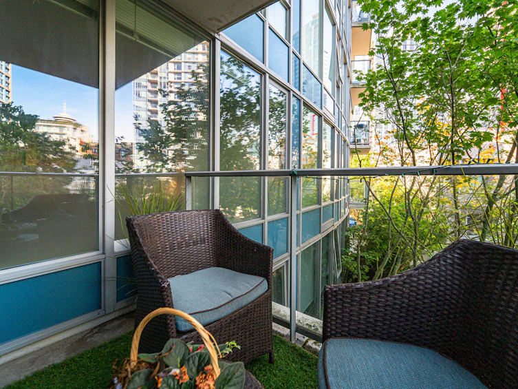 301-689 Abbott Street, Vancouver, BC, V6B 0J2 - 21