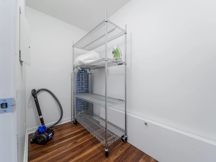 301-689 Abbott Street, Vancouver, BC, V6B 0J2 - 15