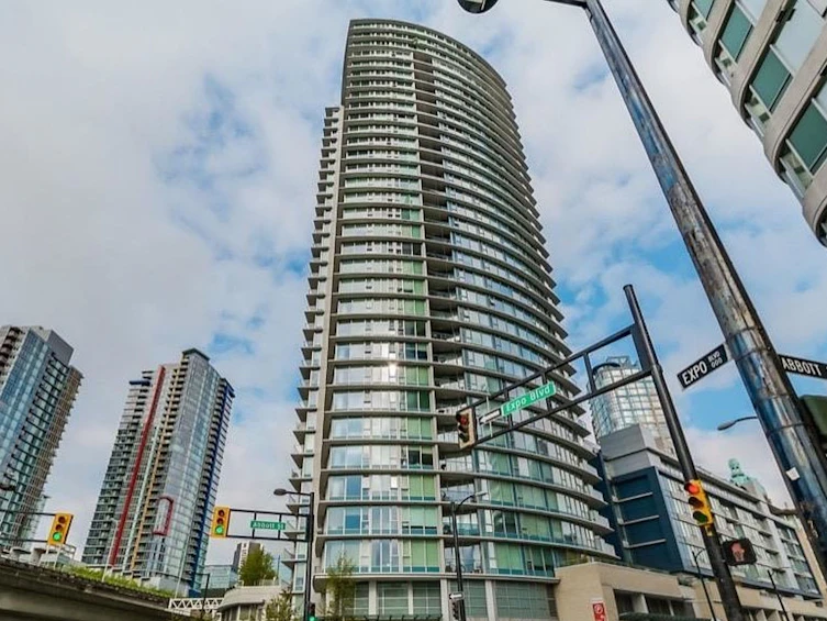 301-689 Abbott Street, Vancouver, BC, V6B 0J2