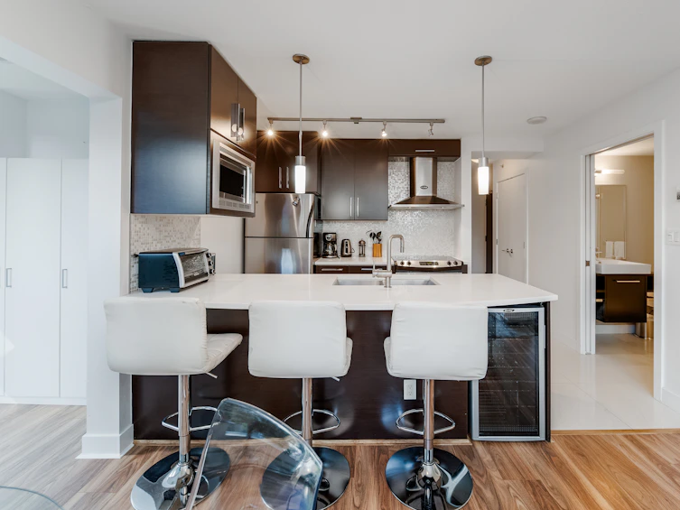 301-689 Abbott Street, Vancouver, BC, V6B 0J2 - 4