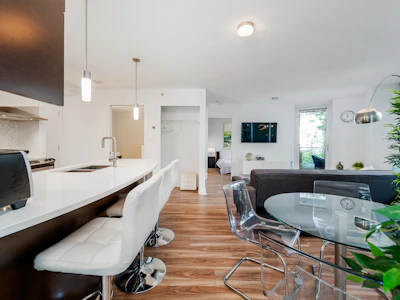 301-689 Abbott Street - 5