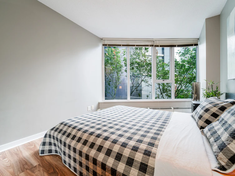 301-689 Abbott Street, Vancouver, BC, V6B 0J2 - 18