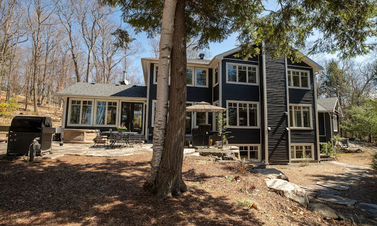 1025 Long Point Road