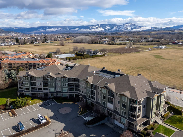 302-3735 Casorso Road, Kelowna, BC, V1W 5G1 - 36