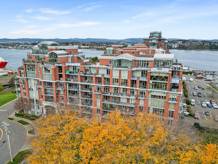 517-21 Dallas Road, Victoria, BC, V8V 4Z9 - 32