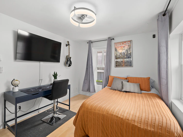 203-1943 E 1st Avenue, Vancouver, BC, V5N 1B3 - 17