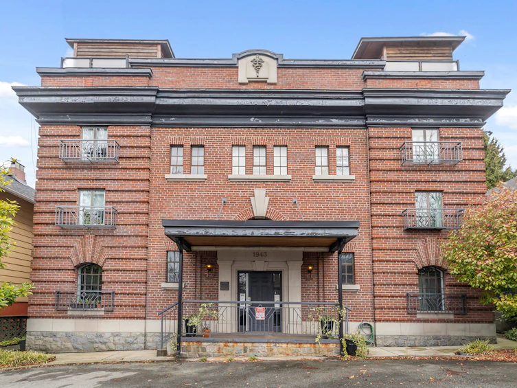 203-1943 E 1st Avenue, Vancouver, BC, V5N 1B3