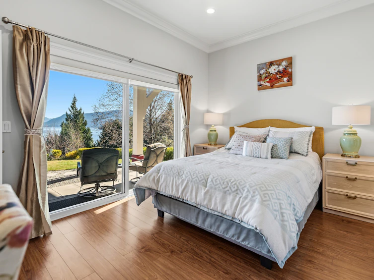 1128 Twin Isle Drive, Gibsons, BC, V0N 1V1 - 26