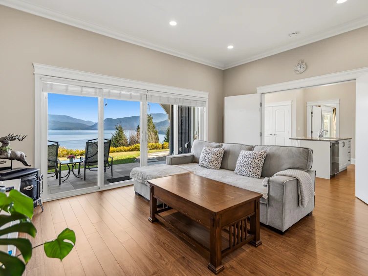 1128 Twin Isle Drive, Gibsons, BC, V0N 1V1 - 23