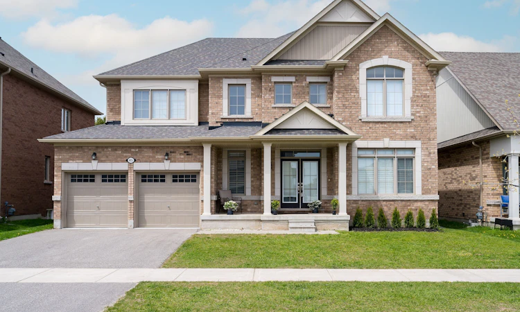 45 Mclean Avenue