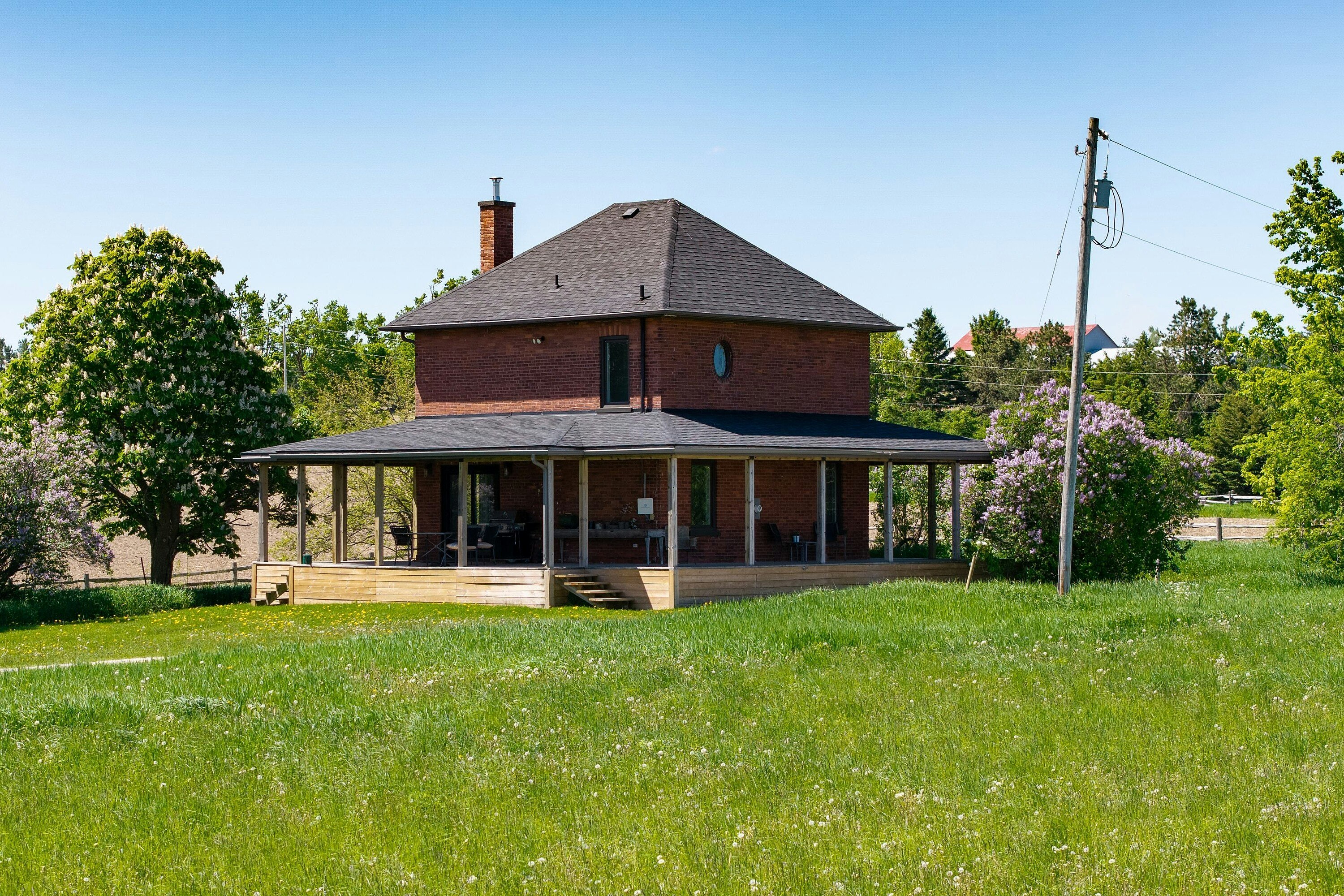 1943 Fairgrounds Road S, Clearview, ON, L0M 1G0