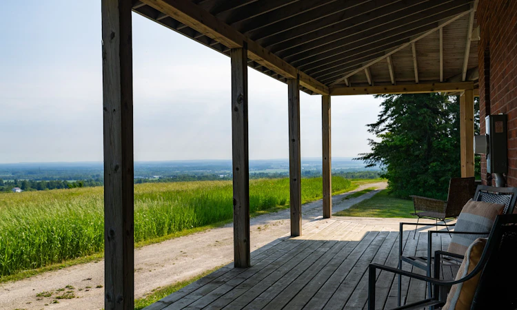 1943 Fairgrounds Road S