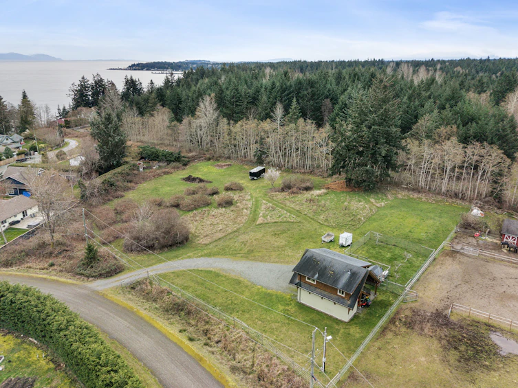 1705 Tames Road, Comox, BC, V9J 1Y2 - 11