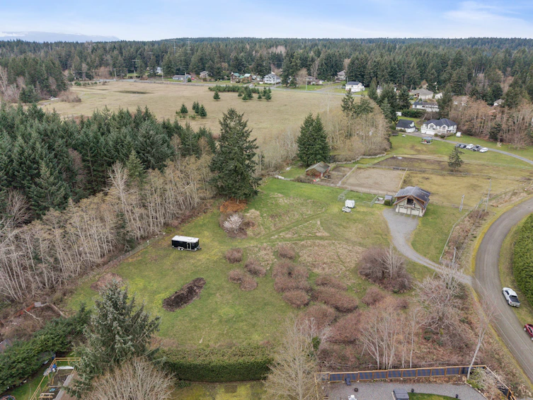 1705 Tames Road, Comox, BC, V9J 1Y2 - 8