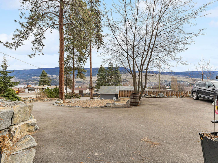 11210 Bond Road, Lake Country, BC, V4V 1J6 - 40
