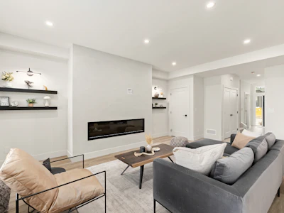 912 Bull Crescent - 5