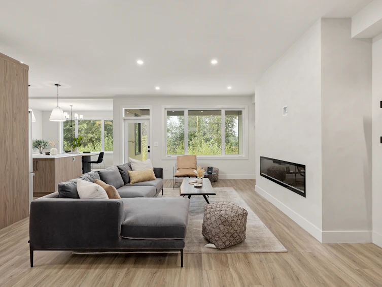 912 Bull Crescent, Kelowna, BC, V1W 4N2 - 4