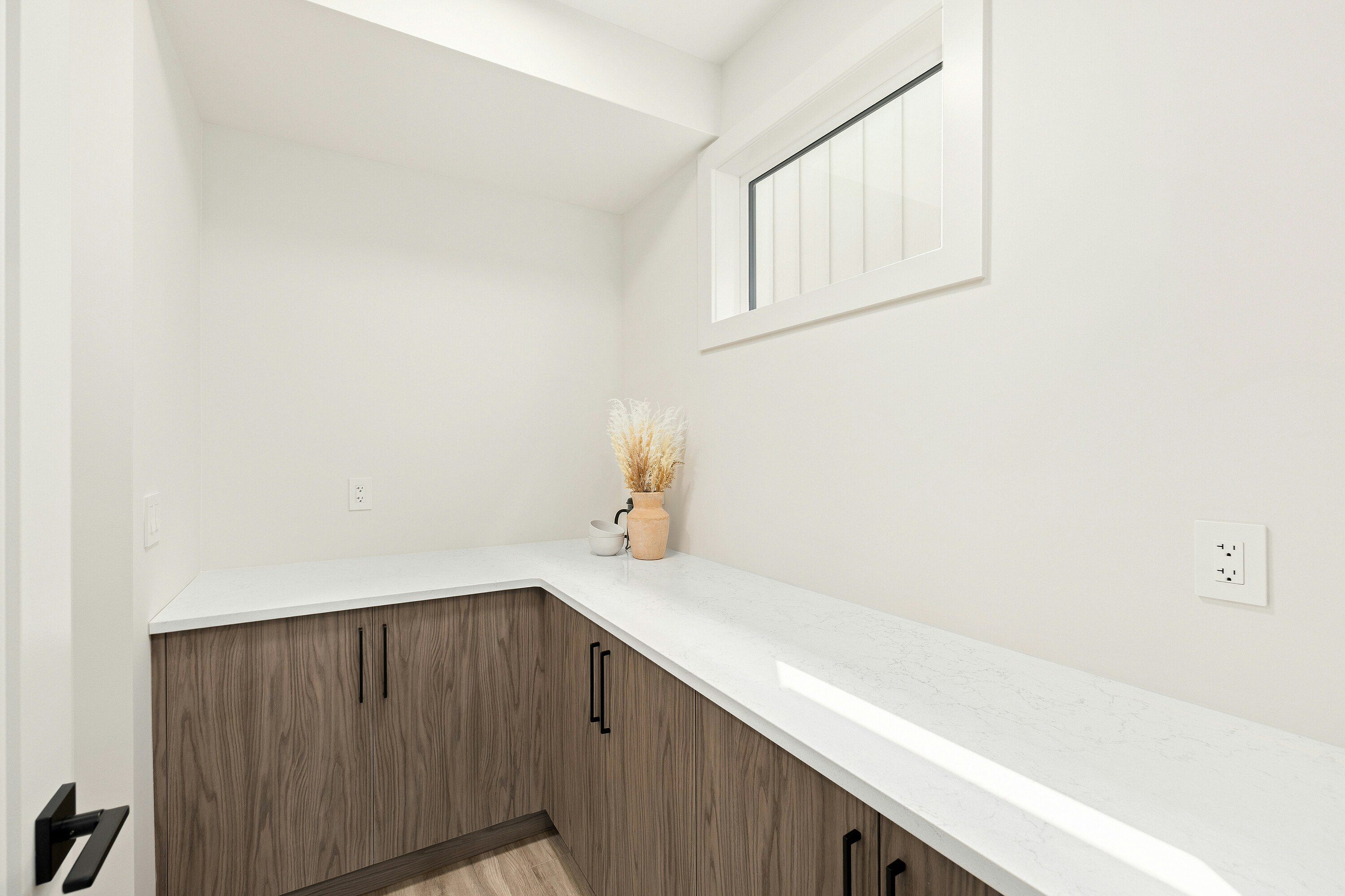912 Bull Crescent, Kelowna, BC, V1W 4N2 - 13