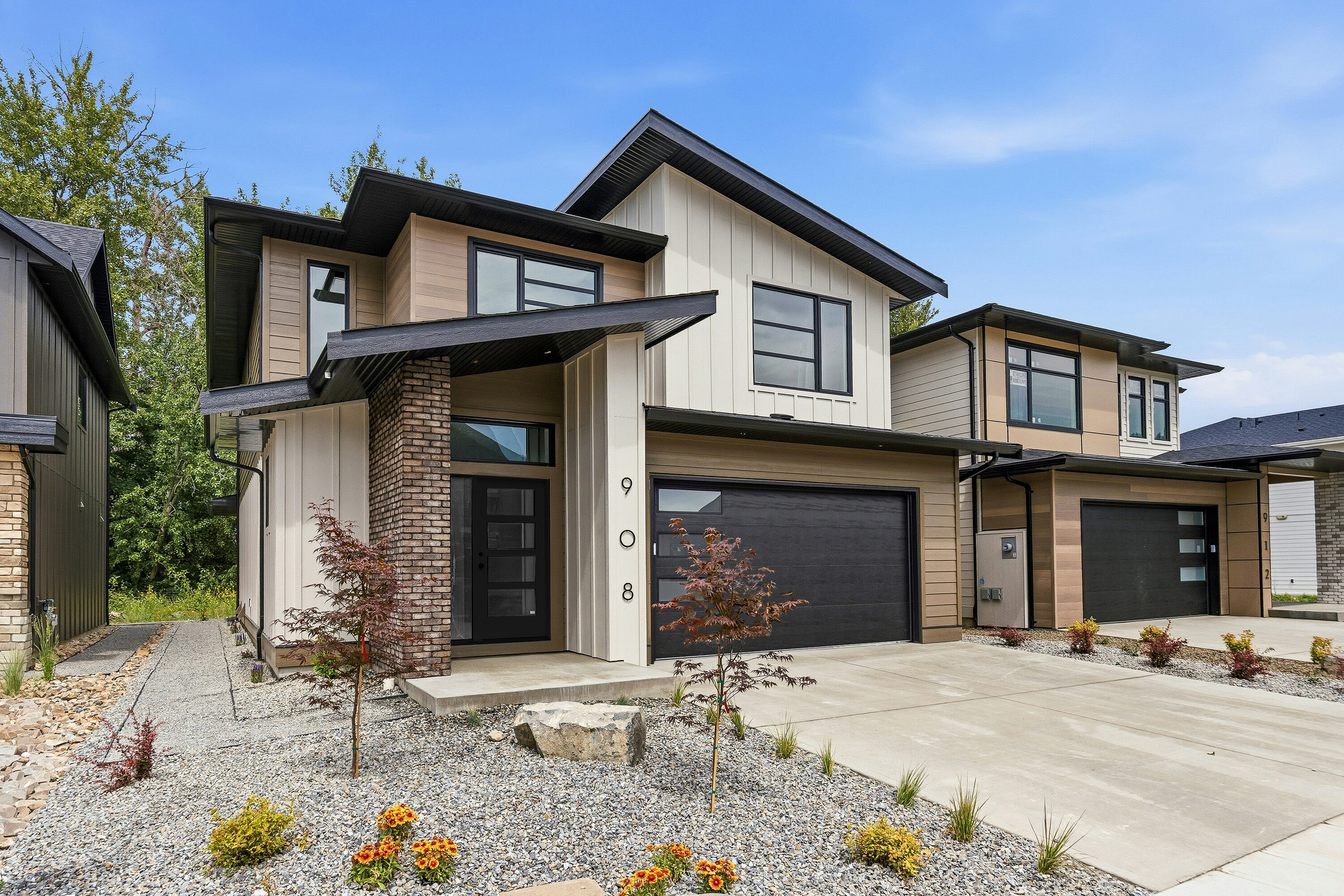 908 Bull Crescent, Kelowna, BC, V2Y 4N2 - 3
