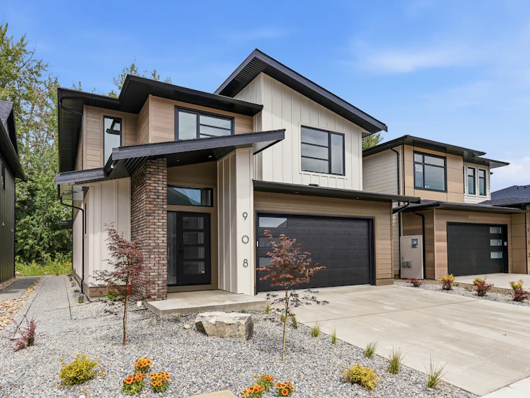 908 Bull Crescent, Kelowna, BC, V2Y 4N2 - 3