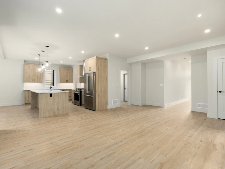 908 Bull Crescent, Kelowna, BC, V2Y 4N2 - 8