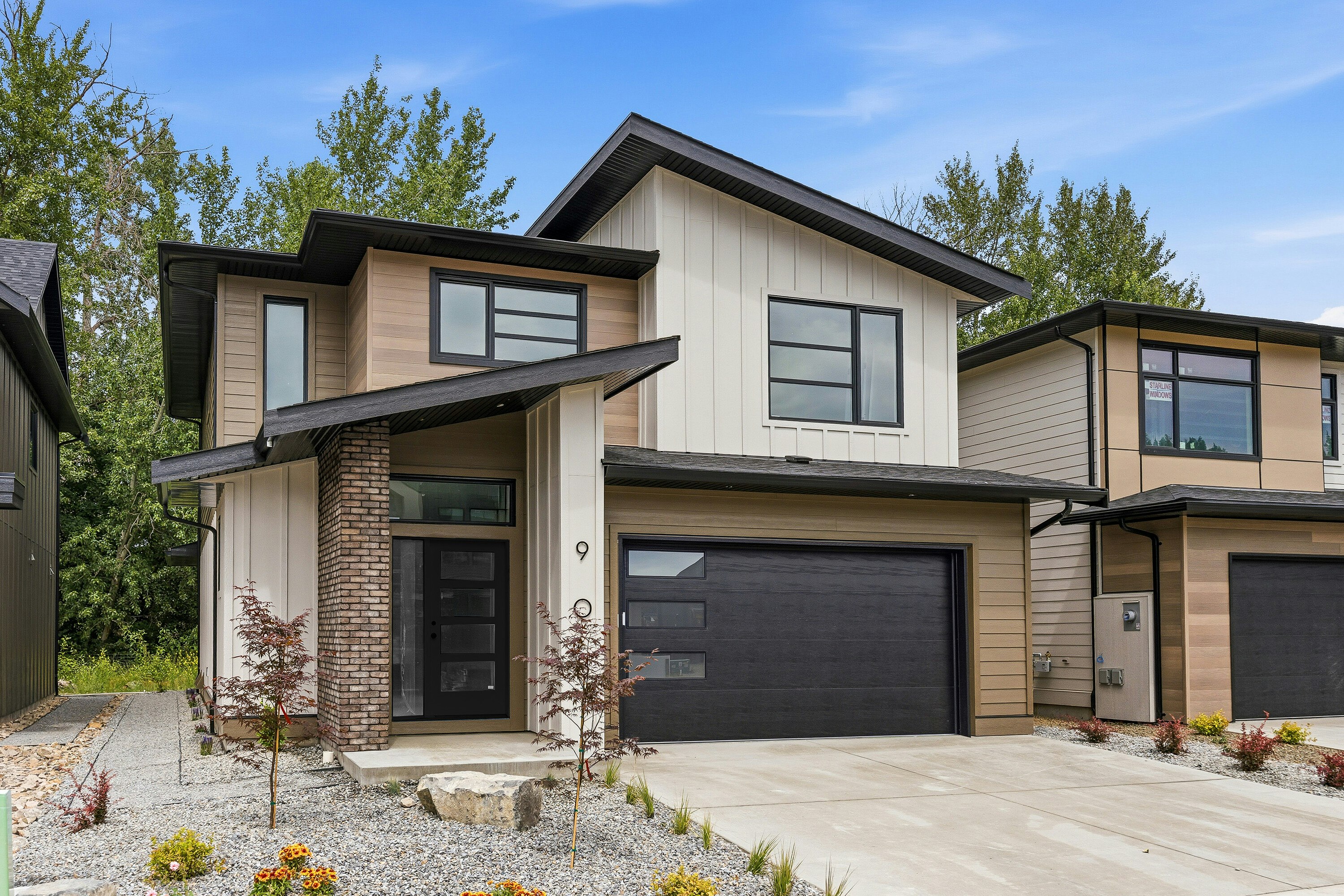 908 Bull Crescent, Kelowna, BC, V2Y 4N2