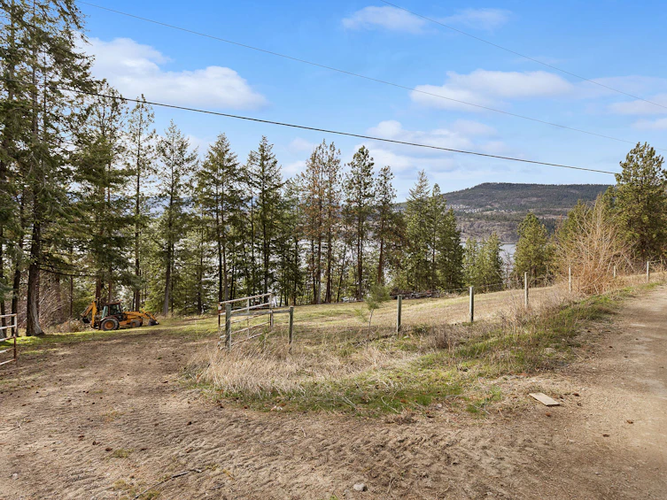 12824 Ribbleworth Road, Lake Country, BC, V4V 2A6 - 13