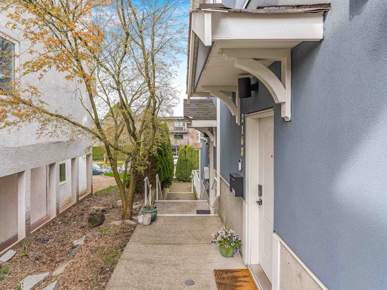 2168 Wall Street, Vancouver, BC, V5L 1B5 - 31