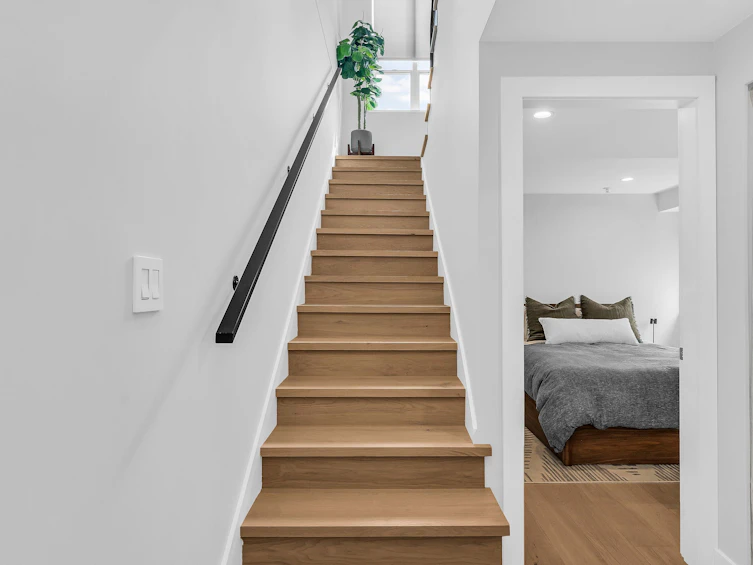 2168 Wall Street, Vancouver, BC, V5L 1B5 - 19