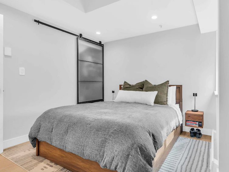 2168 Wall Street, Vancouver, BC, V5L 1B5 - 25