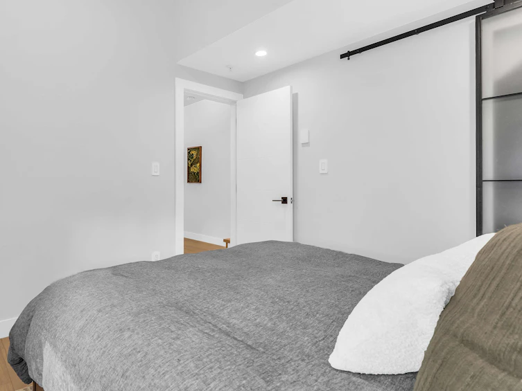 2168 Wall Street, Vancouver, BC, V5L 1B5 - 27
