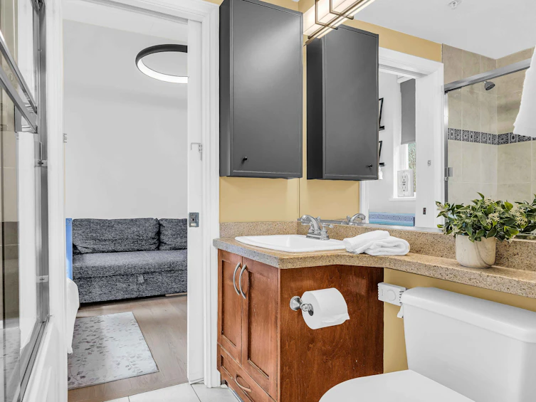 2168 Wall Street, Vancouver, BC, V5L 1B5 - 24