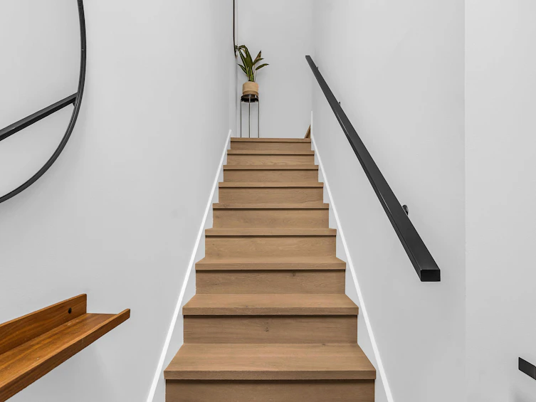 2168 Wall Street, Vancouver, BC, V5L 1B5 - 18