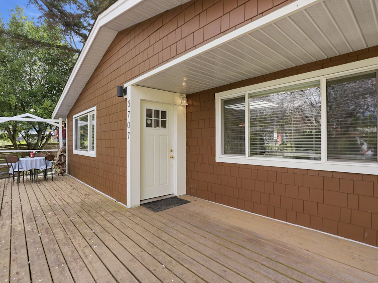 5707 Medusa Street, Sechelt, BC, V0N 3A0 - 7