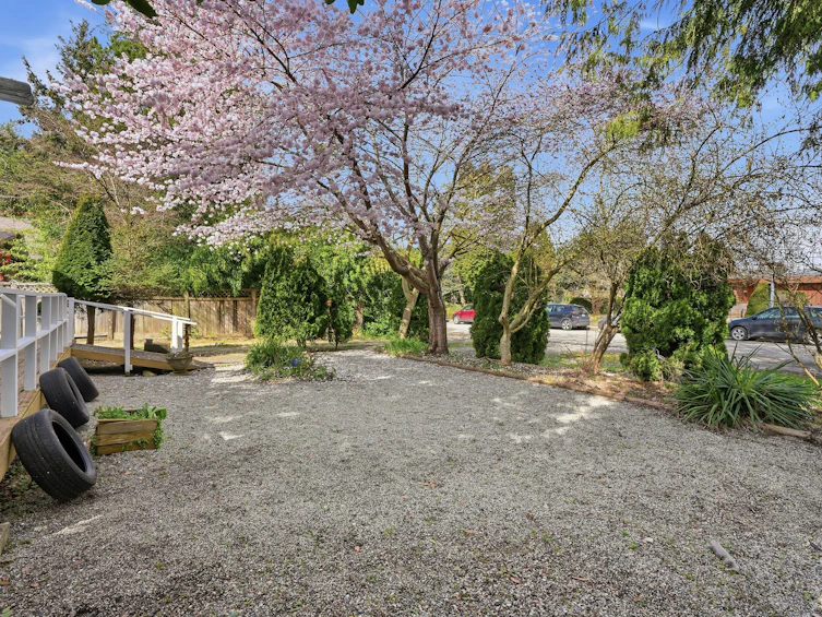 5707 Medusa Street, Sechelt, BC, V0N 3A0 - 3