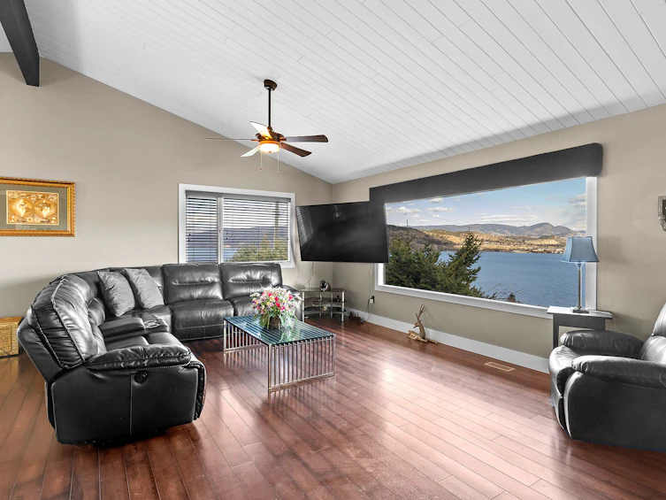 1084 S Westside Road, West Kelowna, BC, V1Z 3S1 - 11