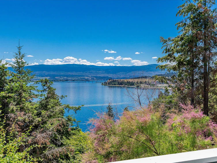 1084 S Westside Road, West Kelowna, BC, V1Z 3S1 - 41