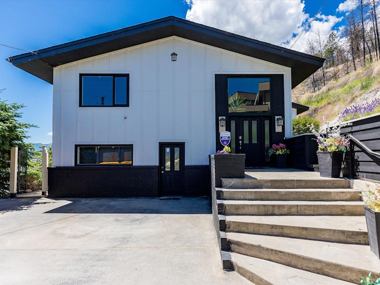 1084 S Westside Road, West Kelowna, BC, V1Z 3S1 - 4