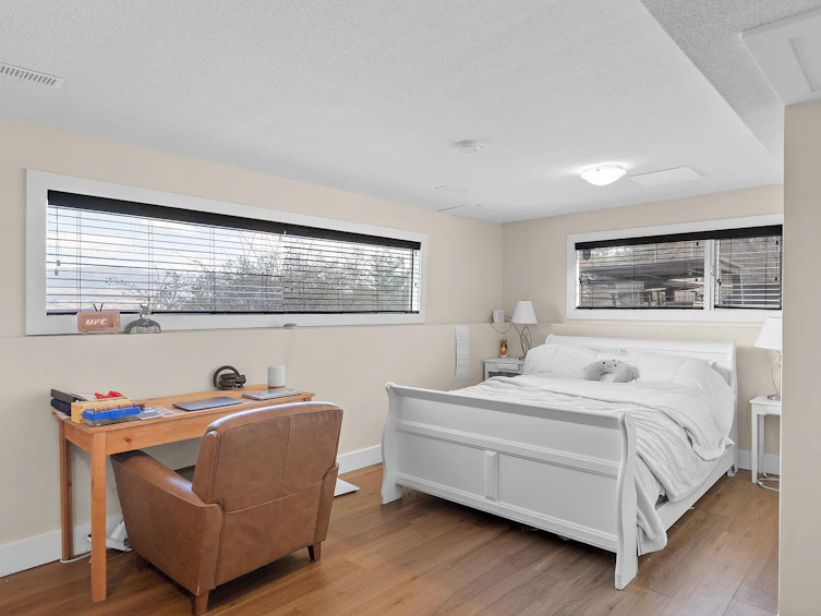 1084 S Westside Road, West Kelowna, BC, V1Z 3S1 - 24