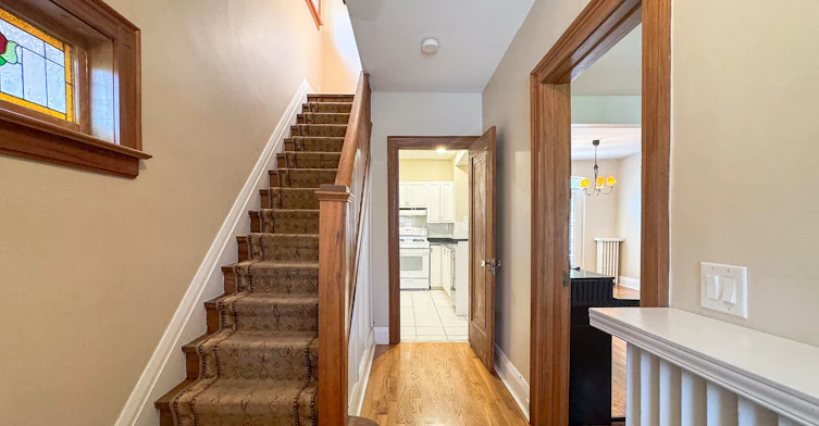 Upper-48 Lawrence Avenue W, Toronto, ON, M5M 1A4 - 3