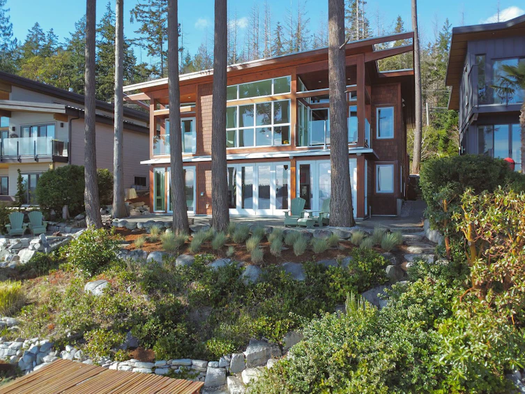 6085 Silverstone Lane, Sechelt, BC, V7Z 0T8