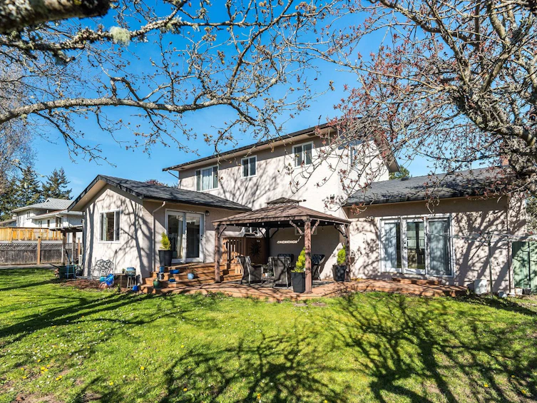 4104 Longview Drive, Saanich, BC, V8N 2K7 - 28
