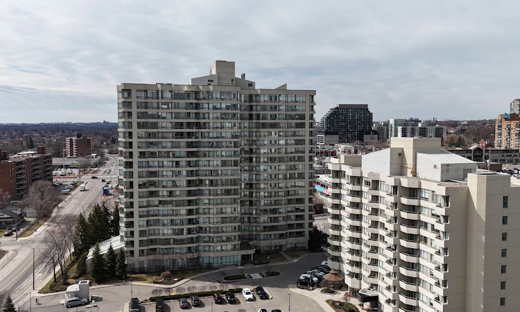 1202-75 King Street E