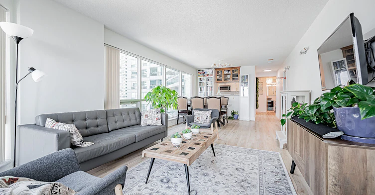 1012-10 Yonge Street, Toronto, ON, M5E 1R4 - 4
