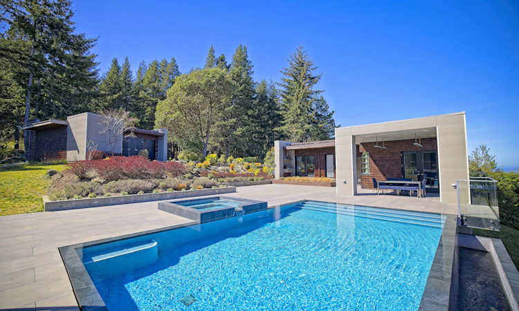 136 Wilkie Way