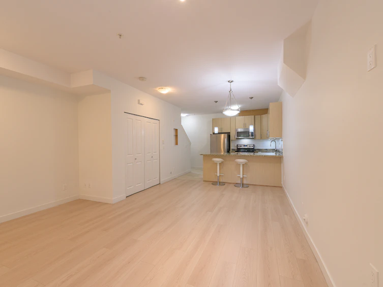 112-3888 Norfolk Street, Burnaby, BC, V5G 1E5 - 8