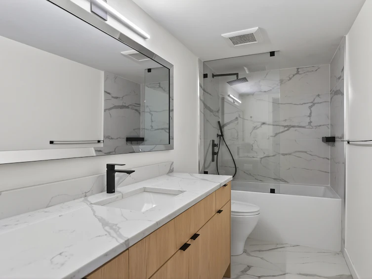 305-560 Cardero Street, Vancouver, BC, V6G 3E9 - 19