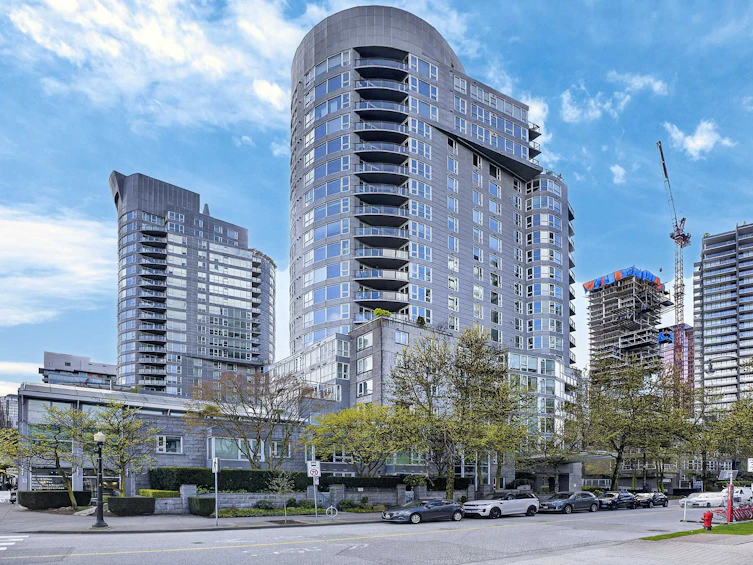 305-560 Cardero Street, Vancouver, BC, V6G 3E9 - 2