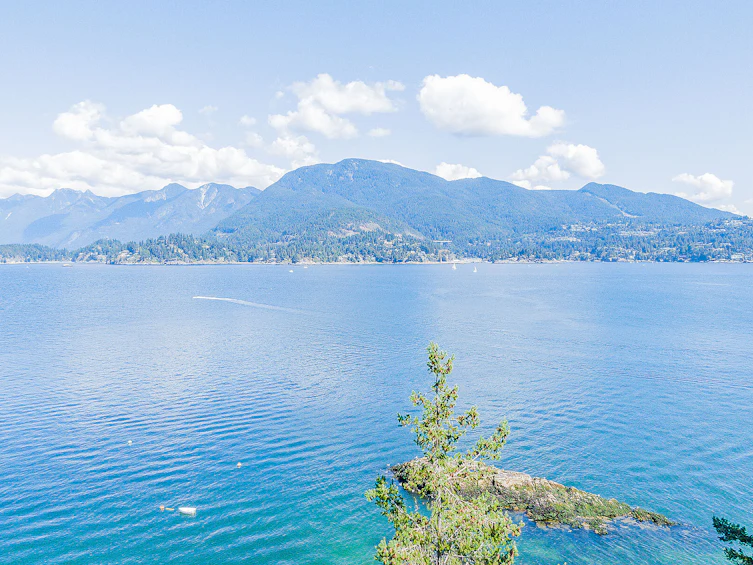 16 Passage Island, Passage Island, BC, V7W 1V7 - 2