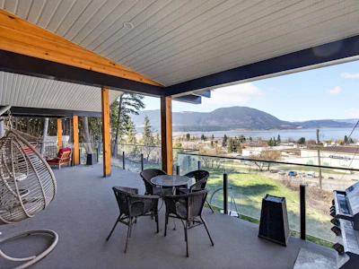 1360 NE Trans Canada Highway - 4